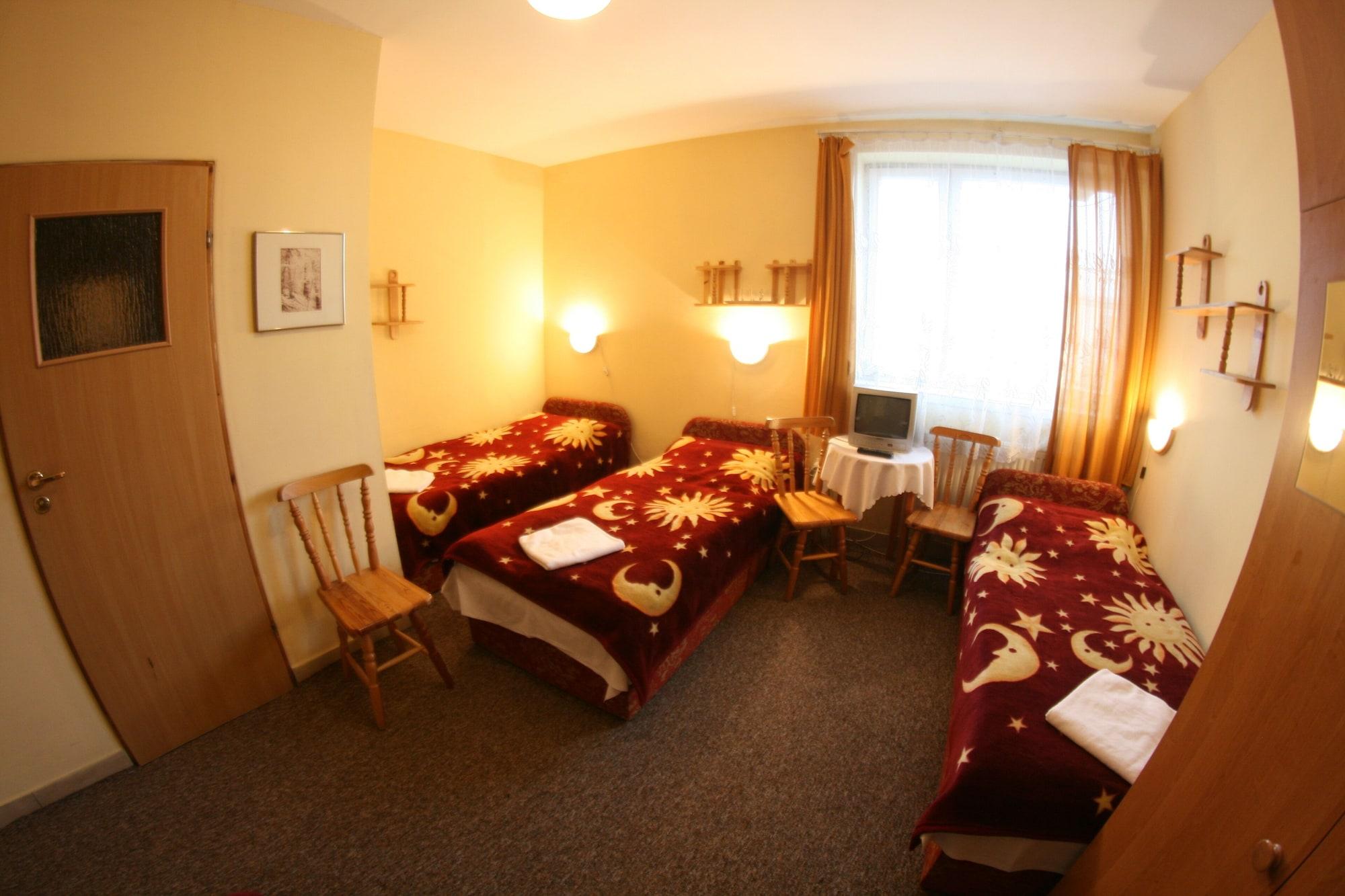 Hotel Daisy Superior à Cracovie Extérieur photo